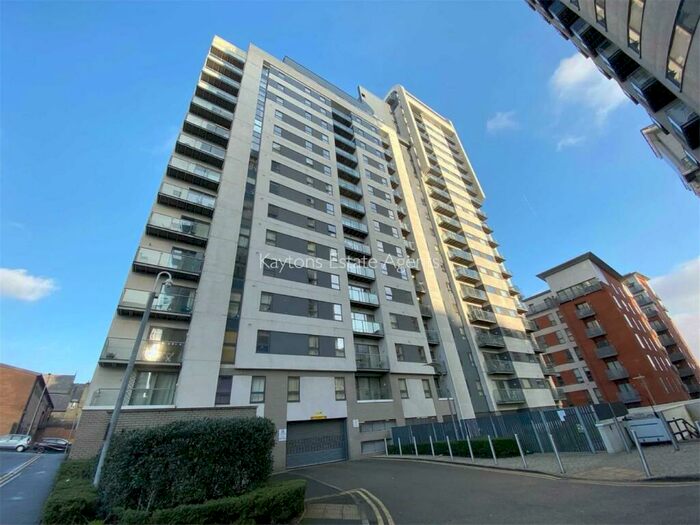 2 Bedroom Apartment To Rent In Britton House, Lord Street, M4