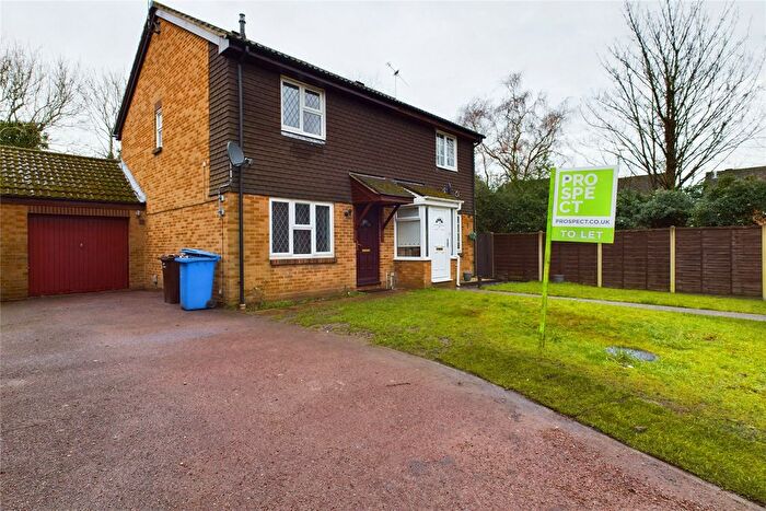3 Bedroom Semi-Detached House To Rent In Ash Tree Close, Farnborough, Hampshire, GU14
