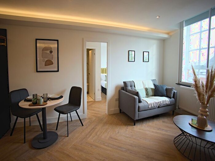 1 Bedroom Flat To Rent In Apt, Live Oasis Eastgate #, LS2