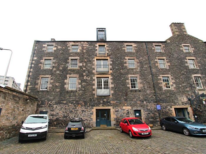 2 Bedroom Flat To Rent In Giles Street, Leith, Edinburgh, EH6