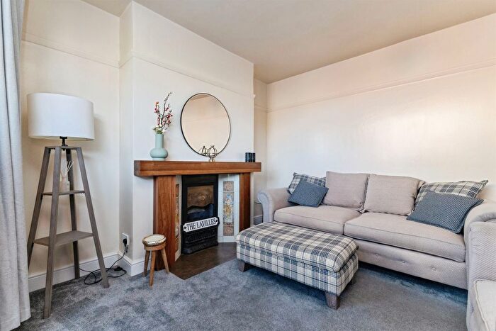 3 Bedroom Semi-detached House For Sale In Beech Grove Road, Middlesbrough, TS5