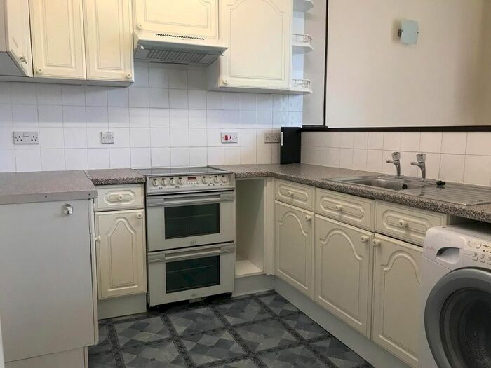 1 Bedroom Flat To Rent In Widcombe Crescent, Bath, BA2