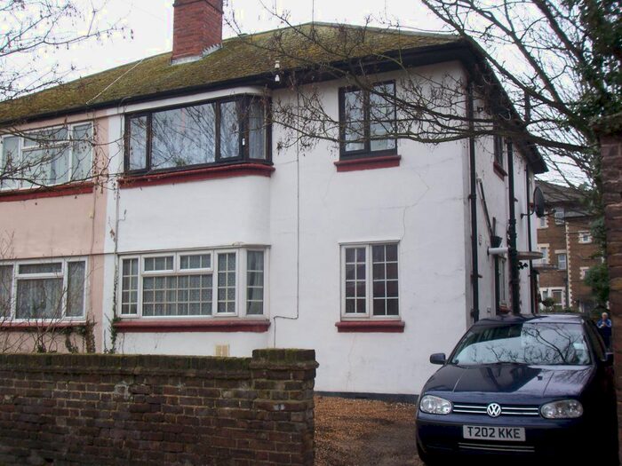 2 Bedroom Maisonette To Rent In Park Street, Slough, SL1