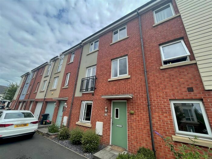 4 Bedroom Property To Rent In Alicia Way, Newport, NP20