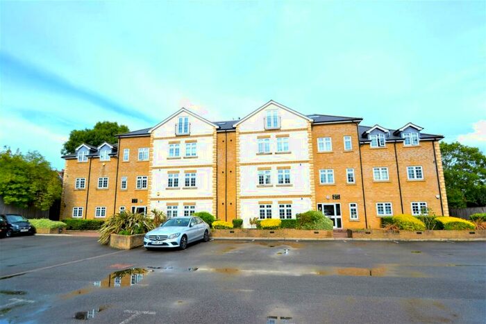 2 Bedroom Flat To Rent In Elmers End Road, Beckenham, BR3
