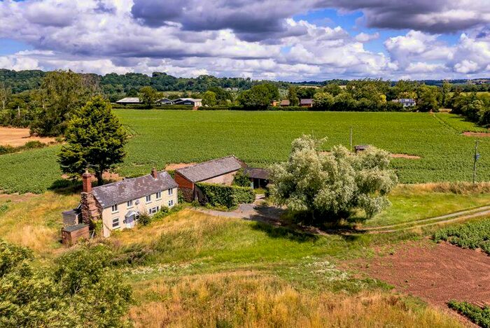 4 Bedroom Cottage For Sale In Marden, HR1