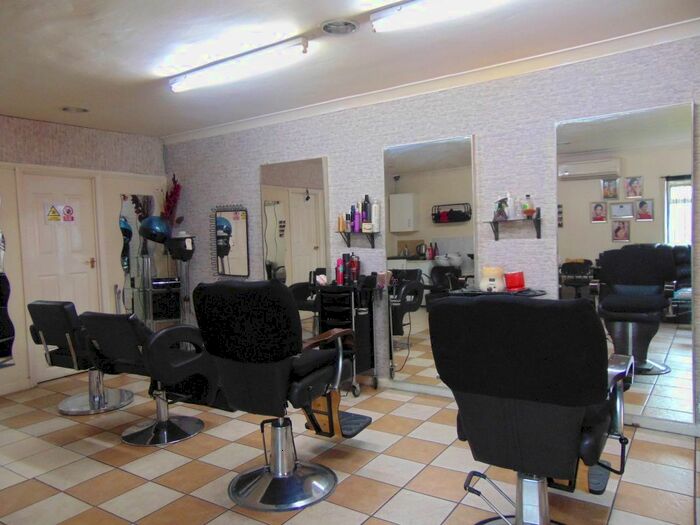 Retail Property To Rent In Crosslands Parade, Crosslands Avenue, Southall UB2