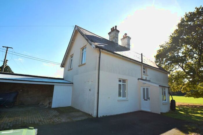 2 Bedroom Flat To Rent In Sandford, BH20