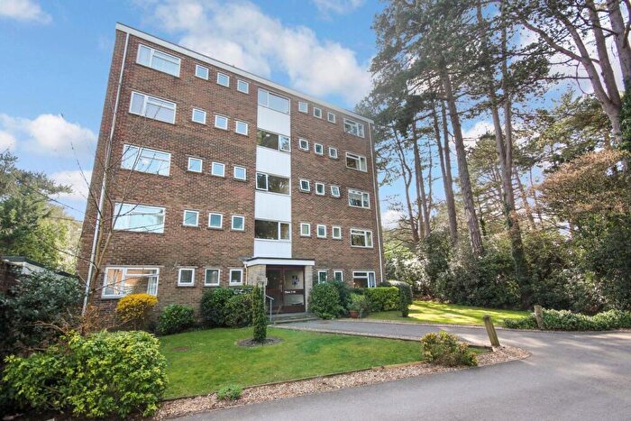 2 Bedroom Apartment For Sale In Western Road, Branksome Park, BH13