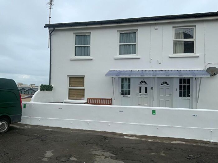 2 Bedroom Flat To Rent In Nelson Road, Westward Ho, Bideford, EX39
