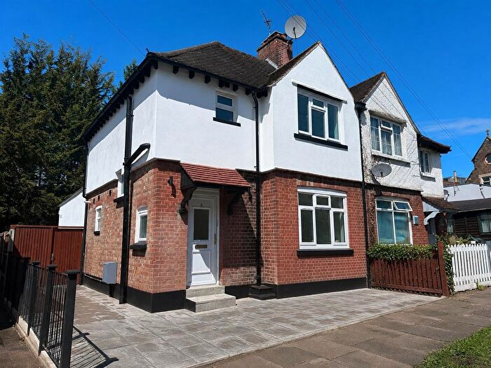 3 Bedroom Semi-Detached House To Rent In Glebe Road, Stanmore, HA7