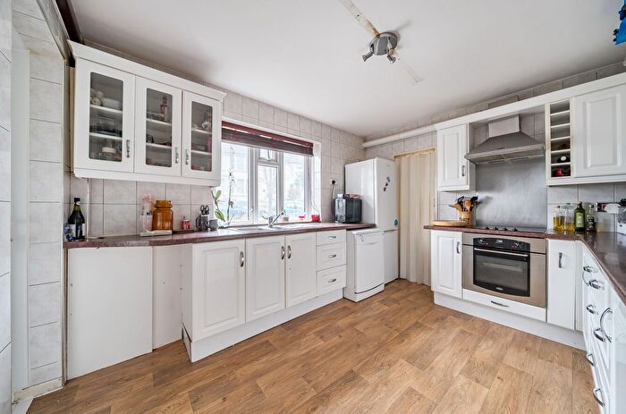 4 Bedroom Flat To Rent In The Willows, Princes Crescent, Brighton, East Sussex, BN2