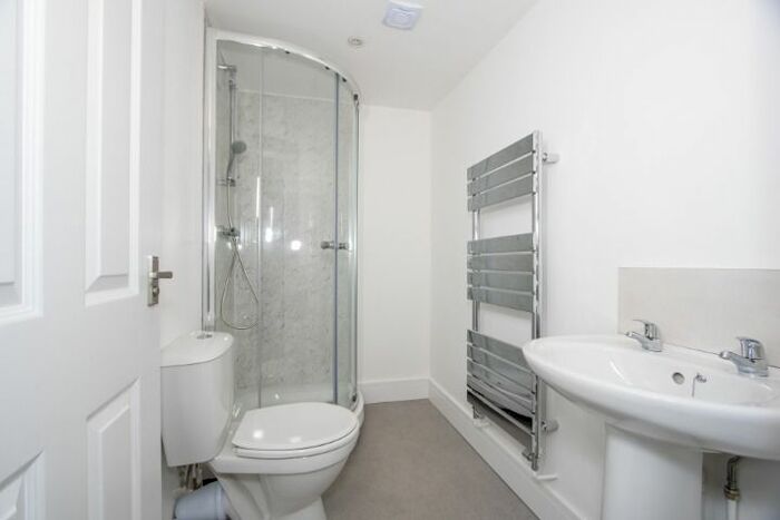 1 Bedroom Flat To Rent In Cheriton Road, Folkestone, CT20