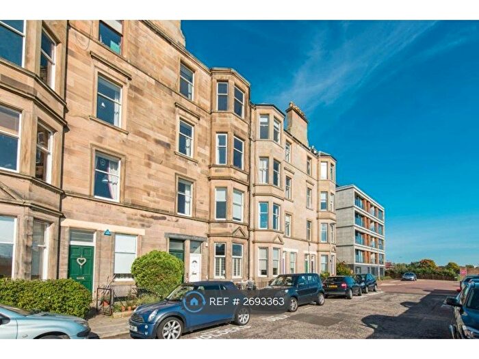 3 Bedroom Flat To Rent In Bangholm Terrace, Edinburgh, EH3