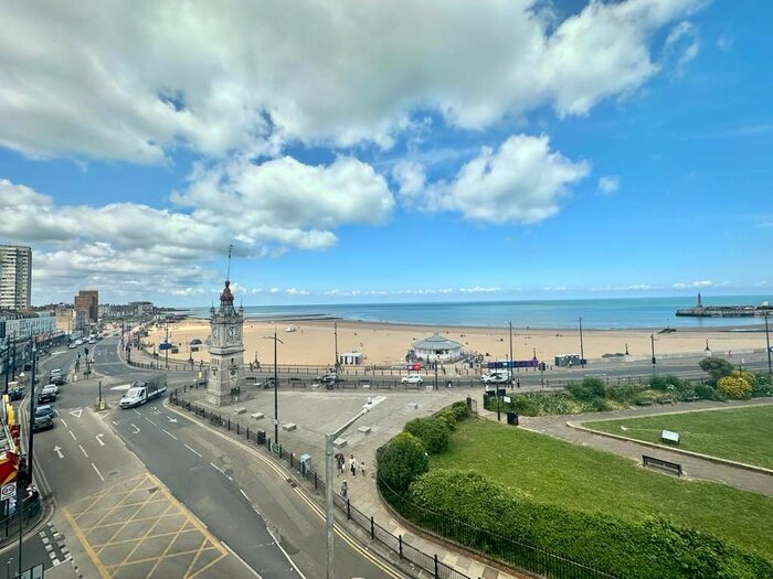 2 Bedroom Flat To Rent In Marine Gardens, Margate, CT9
