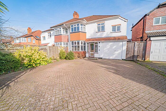 4 Bedroom Semi Detached House For Sale In Bourton Road, Solihull, B92