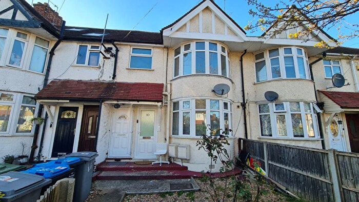 1 Bedroom Detached House To Rent In Braemar Avenue, Neasden, NW10