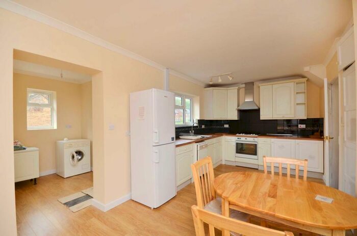 3 Bedroom Terraced House To Rent In Southway, Guildford, GU2