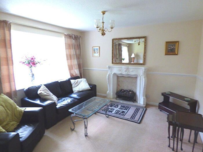 2 Bedroom Apartment To Rent In Dorchester Court, Brooklands Rd, Sale, M33