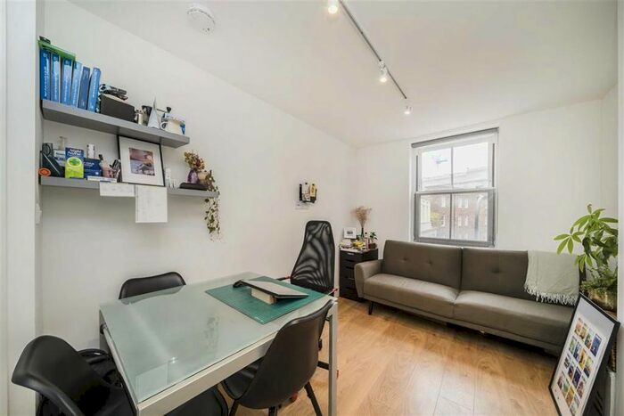 1 Bedroom Flat To Rent In Cleveland Street, London, W1T