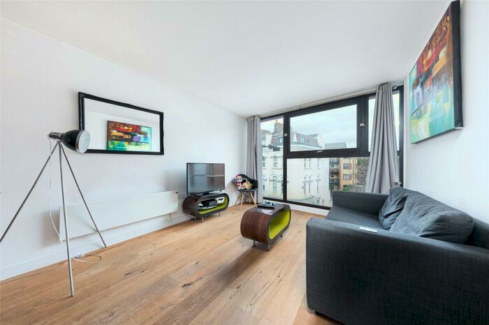 2 Bedroom Flat To Rent In Topham Street, Clerkenwell, London, EC1R
