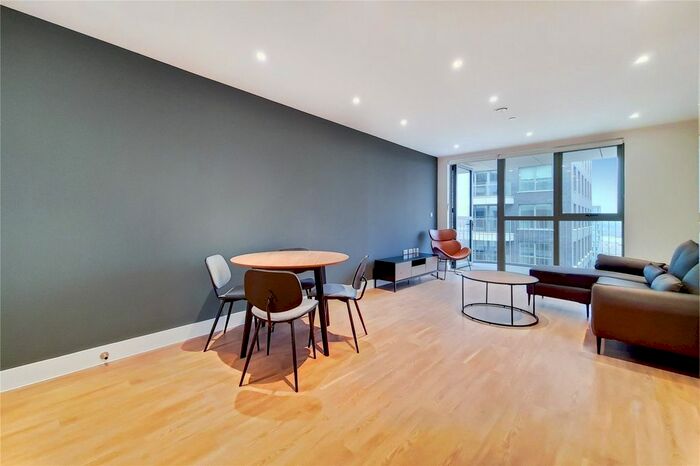 2 Bedroom Flat To Rent In Green Street, London, NW10