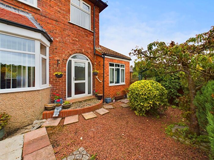 3 Bedroom Semi-Detached House For Sale In Stanhope Road, Wolsingham, DL13