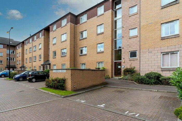 2 Bedroom Flat To Rent In Moray Park Terrace, Edinburgh, EH7