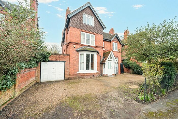 5 Bedroom Detached House To Rent In Alexandra Road, Reading, RG1