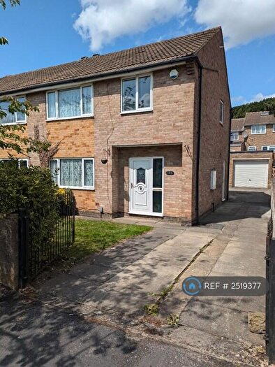 3 Bedroom Semi-Detached House To Rent In Ashbourne Way, Bradford, BD2