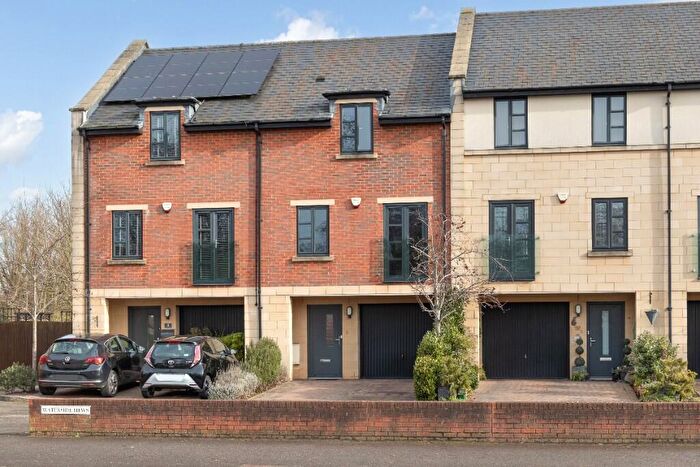 4 Bedroom Town House For Sale In Waterside Mews, Trowbridge, BA14