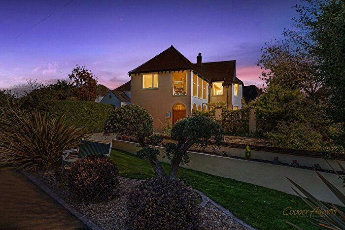 3 Bedroom Detached House For Sale In Westfield Avenue, East Preston, BN16