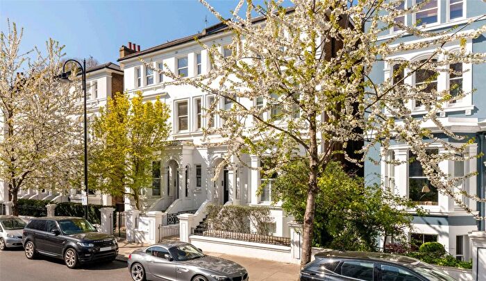 1 Bedroom Flat For Sale In Elgin Crescent, Notting Hill, London, W11