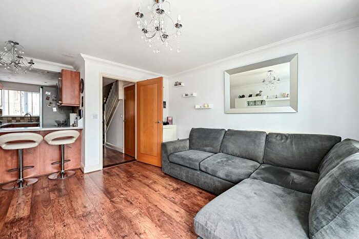 3 Bedroom Terraced House For Sale In Ashford, Surrey, TW15
