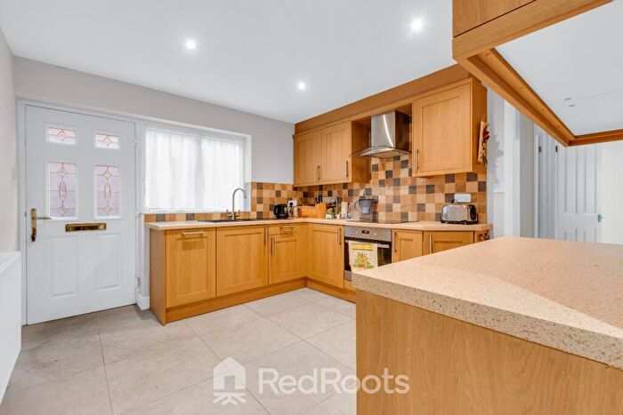 3 Bedroom Detached Bungalow For Sale In Crane Moor Close, Harlington, Doncaster, DN5