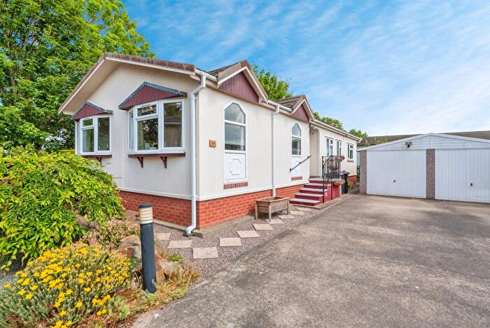 2 Bedroom Mobile/park Home For Sale In Allington Gardens, Allington, Grantham, NG32