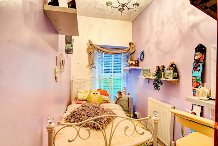 3 Bedroom Terraced House For Sale In Margaret Terrace, Port Talbot, SA13
