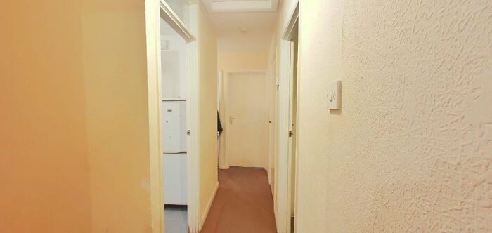 2 Bedroom Flat To Rent In Withworth Rd, Norwood Junction, SE25