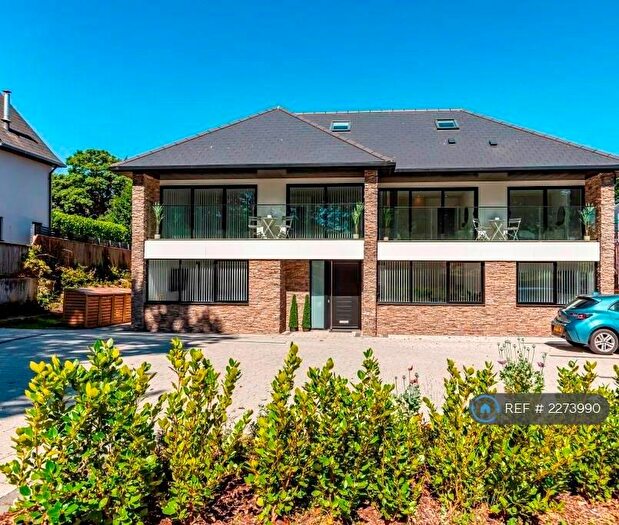 3 Bedroom Flat To Rent In Carbery Avenue, Bournemouth, BH6