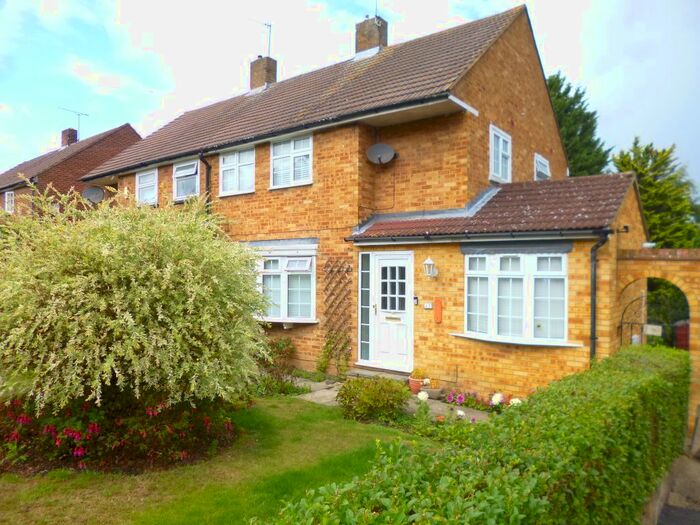 3 Bedroom Semi-Detached House To Rent In Kemble Close, Potters Bar, Hertfordshire EN6