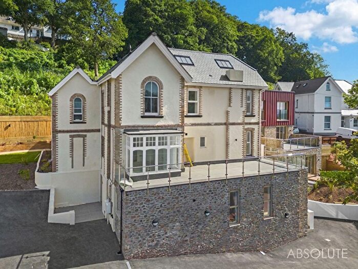 2 Bedroom Flat For Sale In Higher Erith Road, Torquay, TQ1