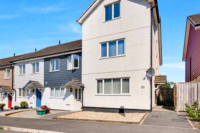 3 Bedroom End Of Terrace House For Sale In Pridham Place, Bideford, Devon, EX39