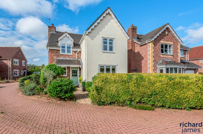 4 Bedroom Detached House For Sale In Webbs Court, Lyneham, SN15