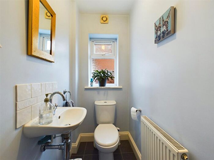 3 Bedroom Detached House For Sale In Woodbridge Road East, Ipswich, Suffolk, IP4