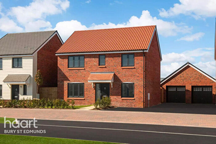 4 Bedroom Detached House For Sale In The Ferns, Kennett, Newmarket, CB8