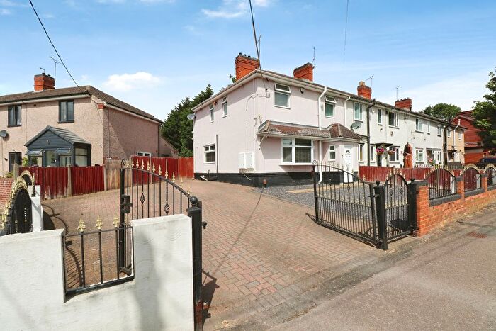 3 Bedroom End Of Terrace House For Sale In Woodway Lane, Coventry, CV2