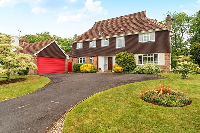 5 Bedroom Detached House For Sale In Giffards Meadow, Farnham, Surrey, GU9