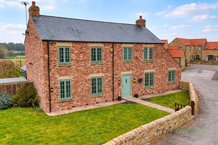 4 Bedroom Detached House For Sale In Mansfield Road, Scarcliffe, S44