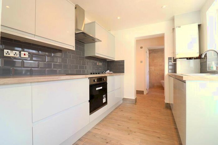 3 Bedroom Terraced House To Rent In Albany Street, Gloucester, GL1