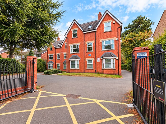 2 Bedroom Flat For Sale In Chester Road, Sutton Coldfield, B73